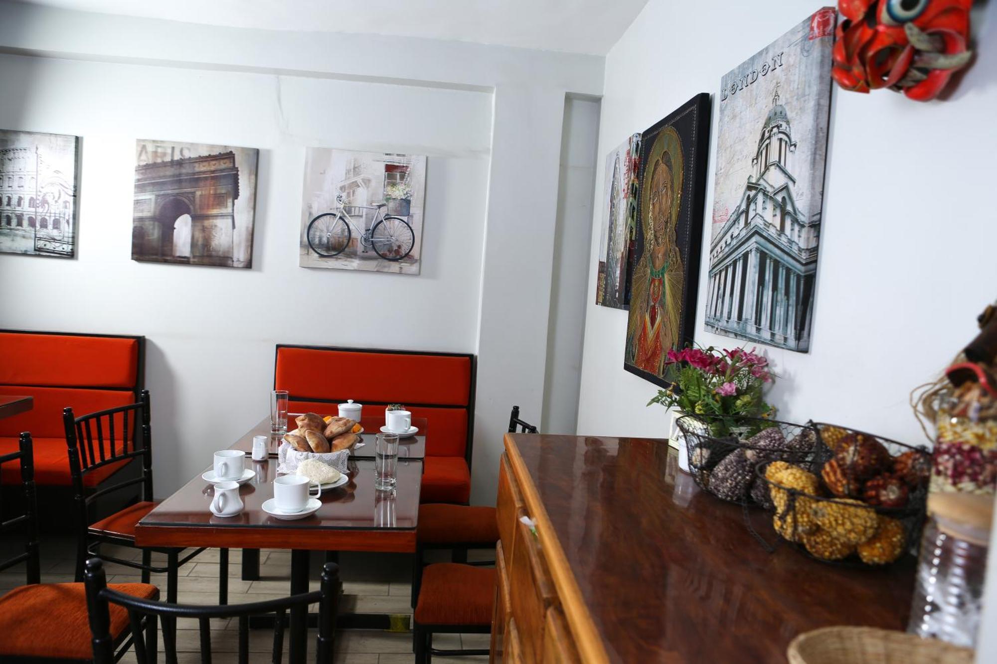 Hostal Mica Abancay Exterior photo